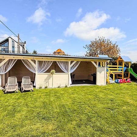 Władysławowo Villa Martii - Komfortowe Apartamenty Z Aneksami Kuchennymi - Spokojna Okolica, Blisko Plazy מראה חיצוני תמונה