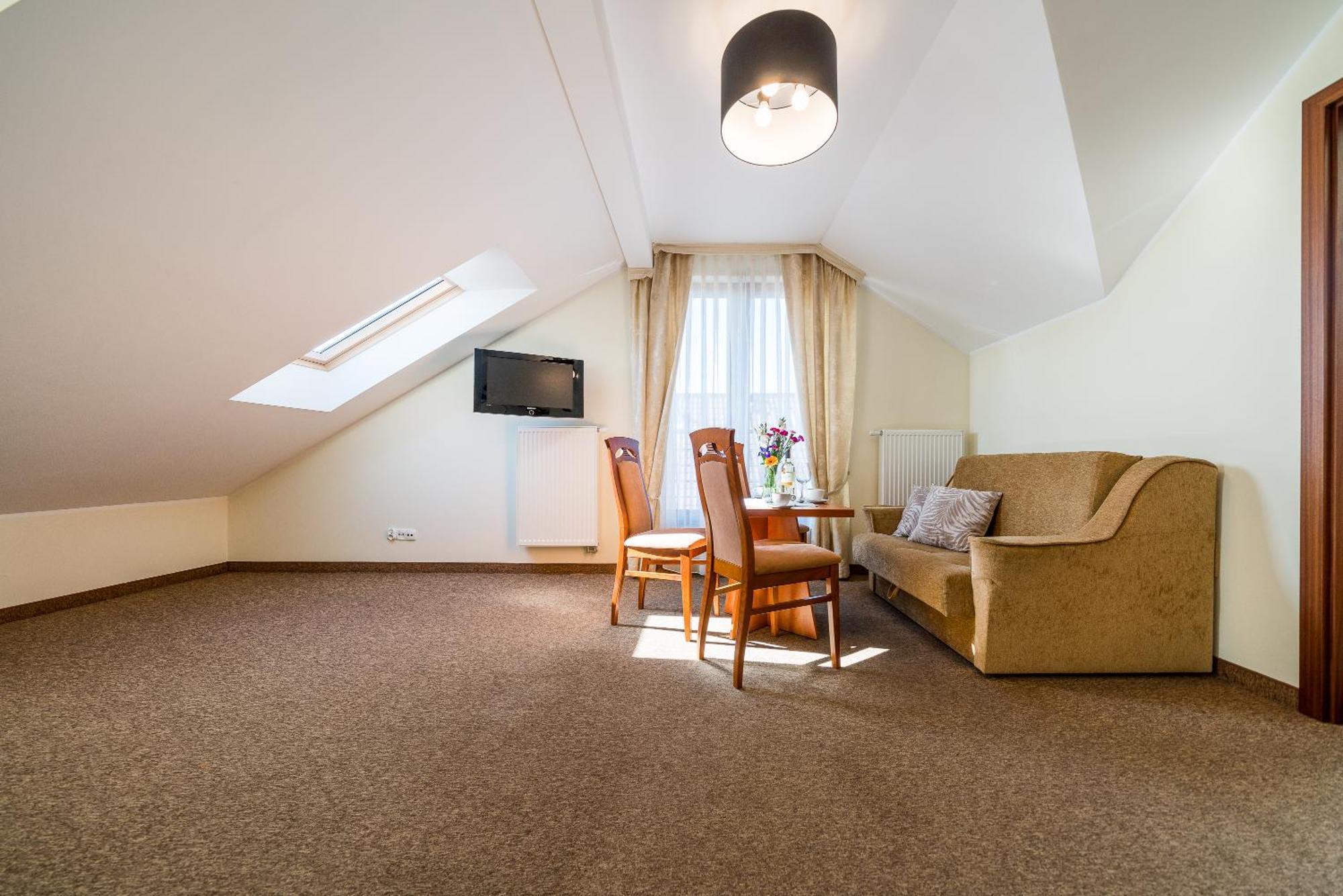 Władysławowo Villa Martii - Komfortowe Apartamenty Z Aneksami Kuchennymi - Spokojna Okolica, Blisko Plazy מראה חיצוני תמונה