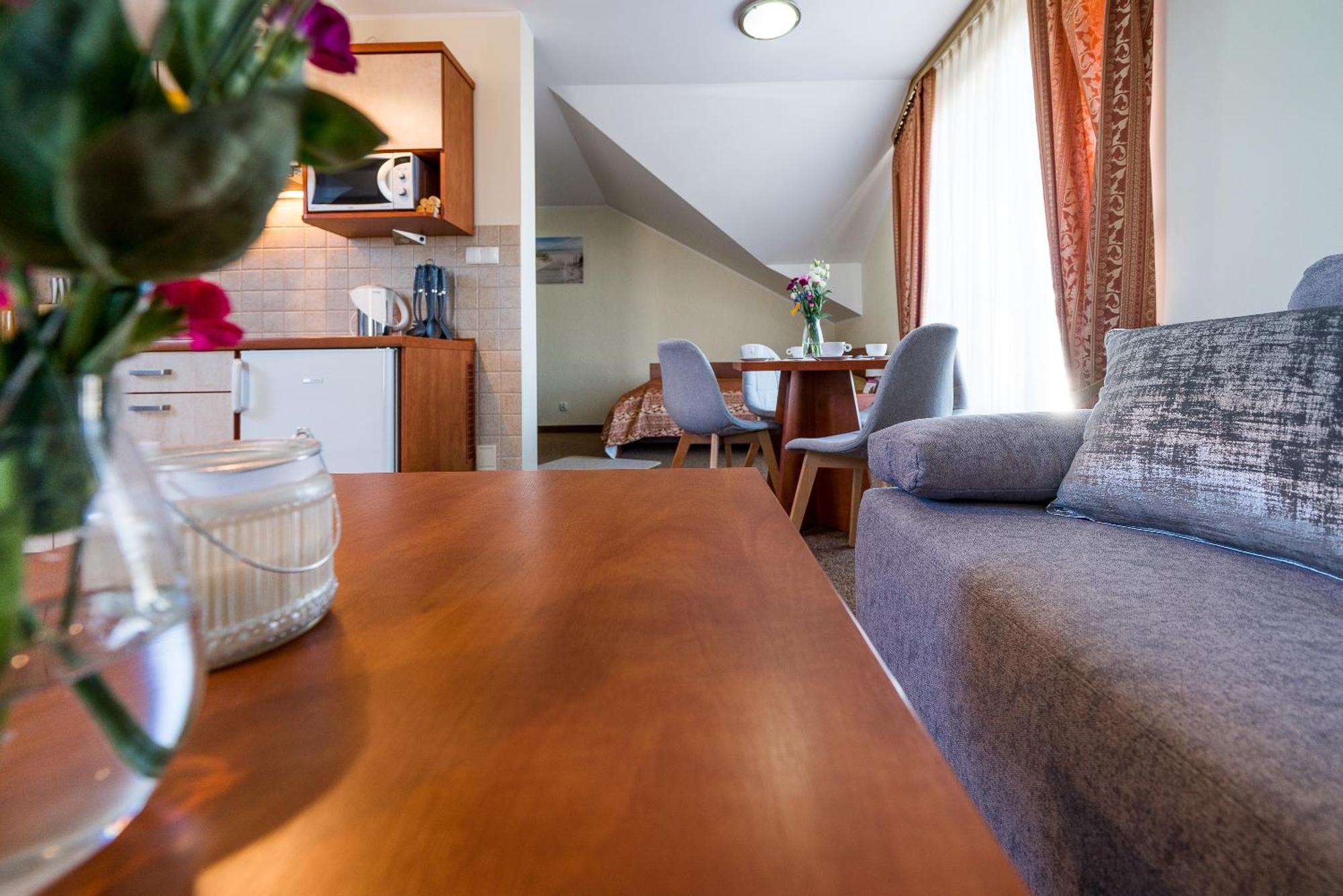 Władysławowo Villa Martii - Komfortowe Apartamenty Z Aneksami Kuchennymi - Spokojna Okolica, Blisko Plazy מראה חיצוני תמונה