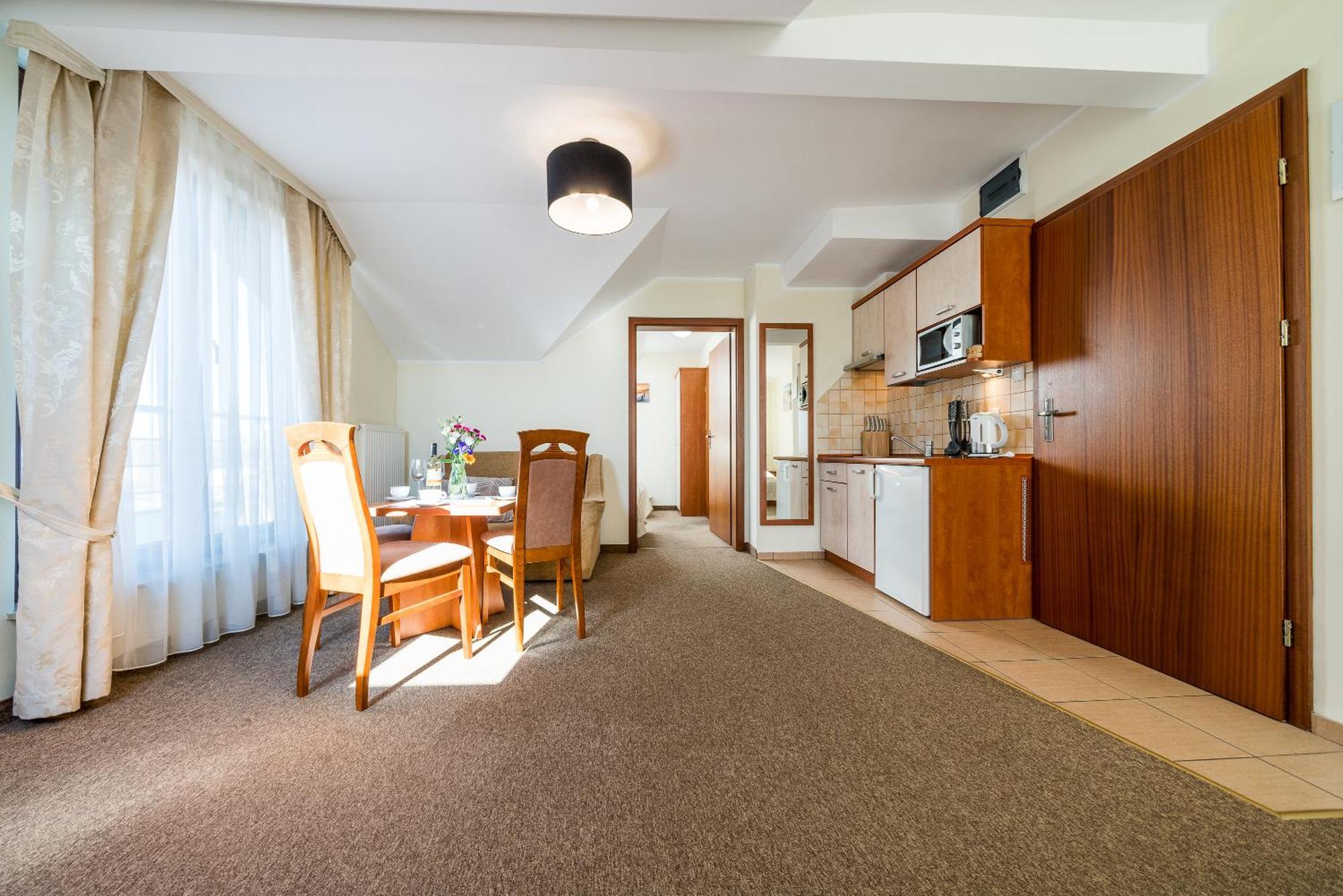 Władysławowo Villa Martii - Komfortowe Apartamenty Z Aneksami Kuchennymi - Spokojna Okolica, Blisko Plazy מראה חיצוני תמונה