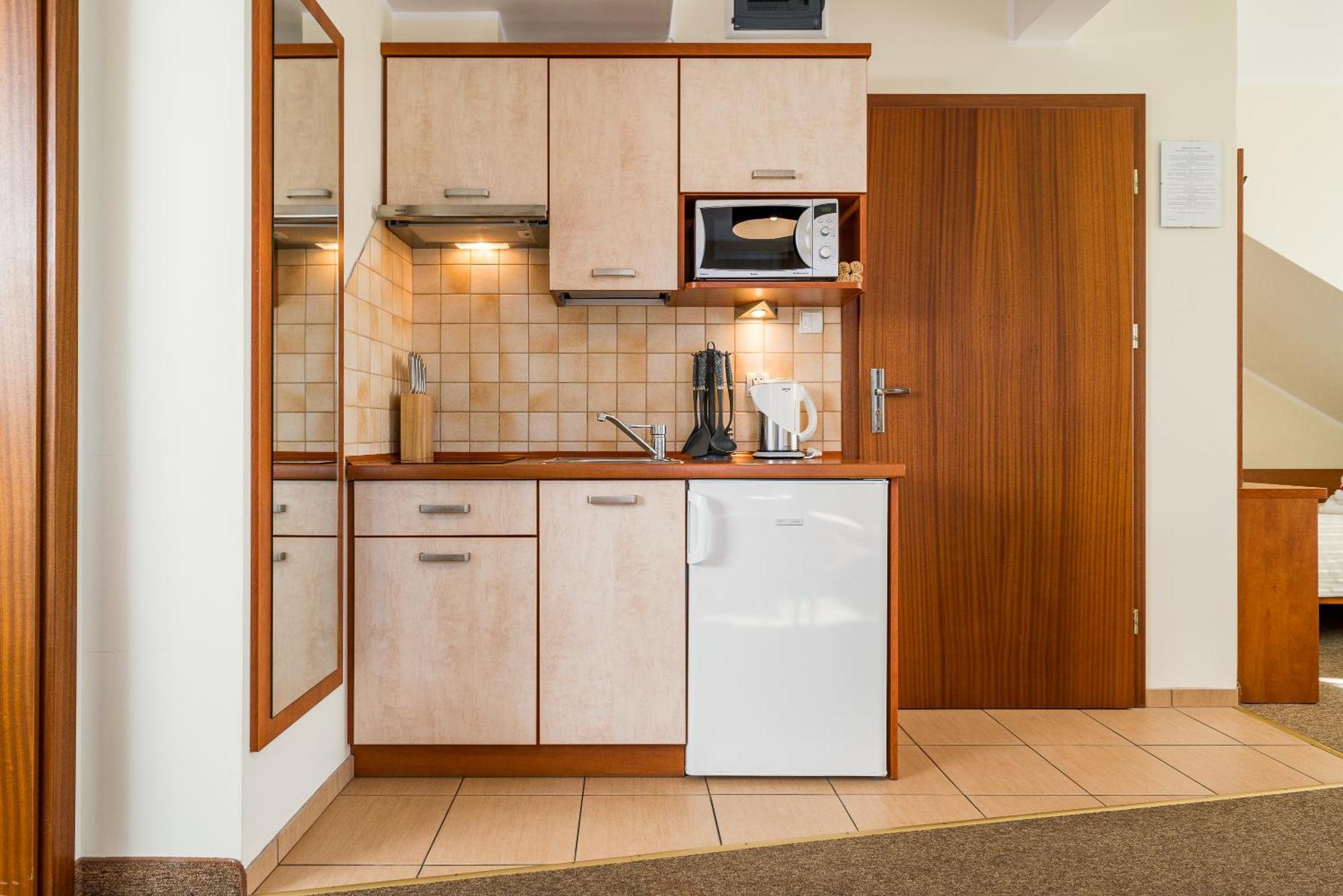 Władysławowo Villa Martii - Komfortowe Apartamenty Z Aneksami Kuchennymi - Spokojna Okolica, Blisko Plazy מראה חיצוני תמונה