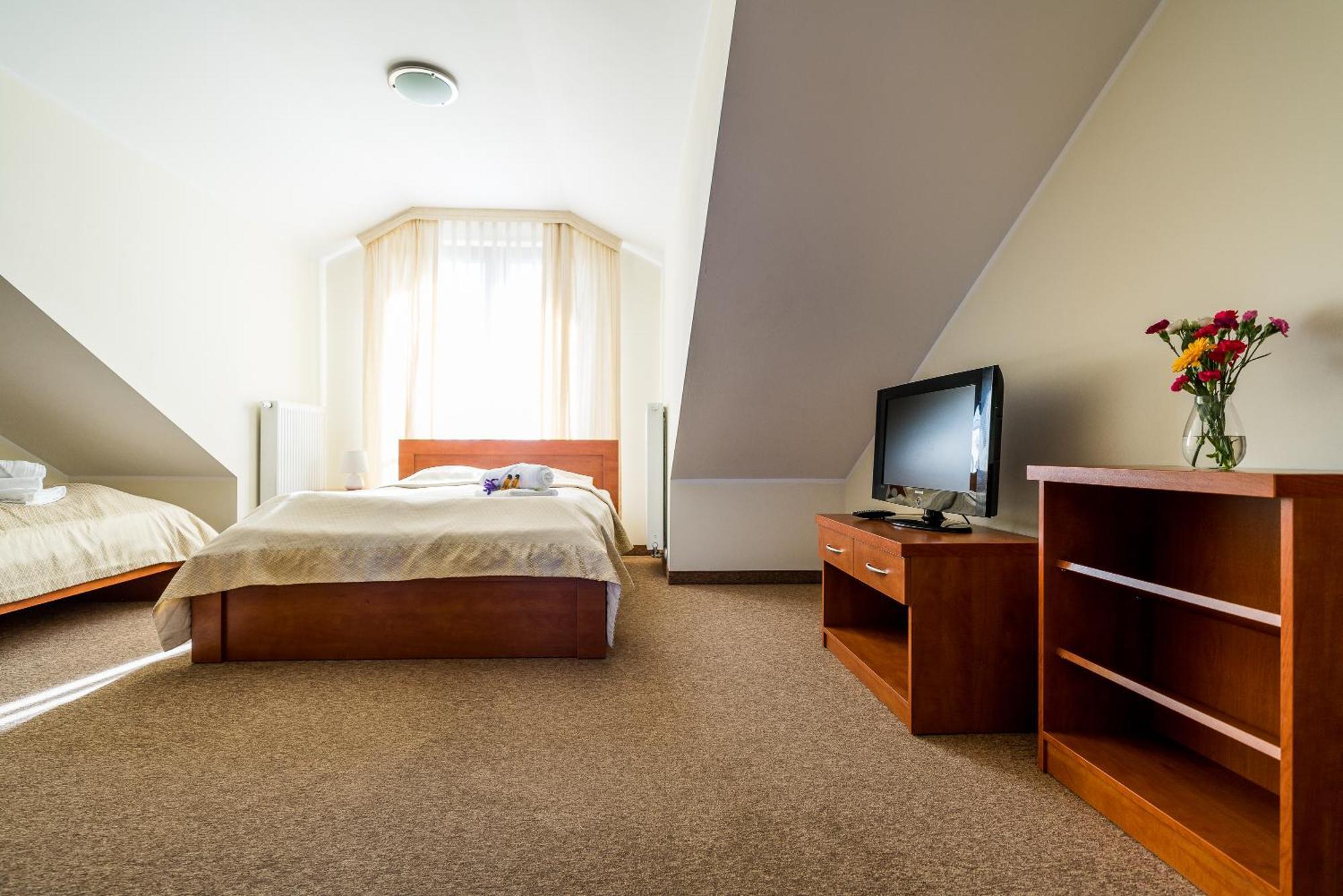 Władysławowo Villa Martii - Komfortowe Apartamenty Z Aneksami Kuchennymi - Spokojna Okolica, Blisko Plazy מראה חיצוני תמונה